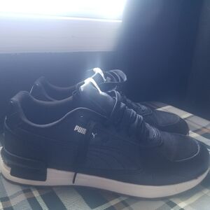 Puma Black Sneakers Sporty Design Versatile